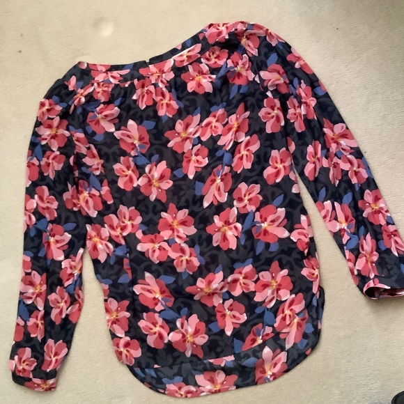 Ann Taylor floral print blouse - Picture 1 of 6